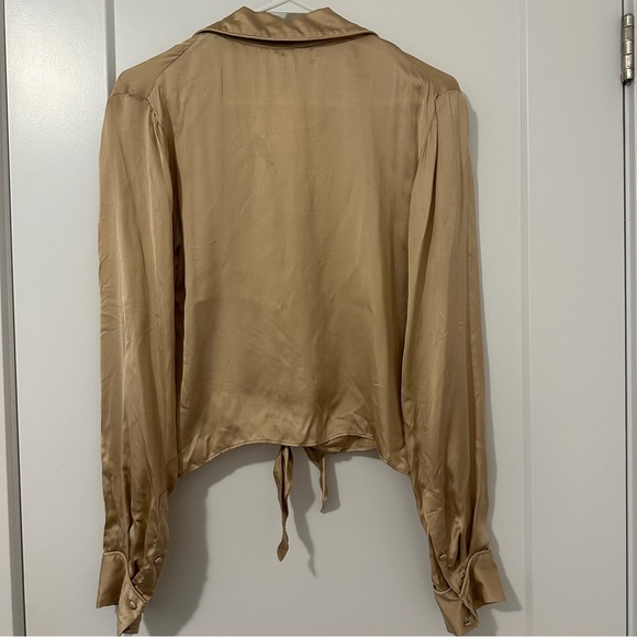 Aritzia Wilfred Peaufiner Annie Satin Beige/Bronze Blouse Size Small Women’s NWT - Picture 7 of 12
